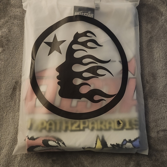 Helstar White Graphic Tee - Short Sleeve - Picture 4 of 4